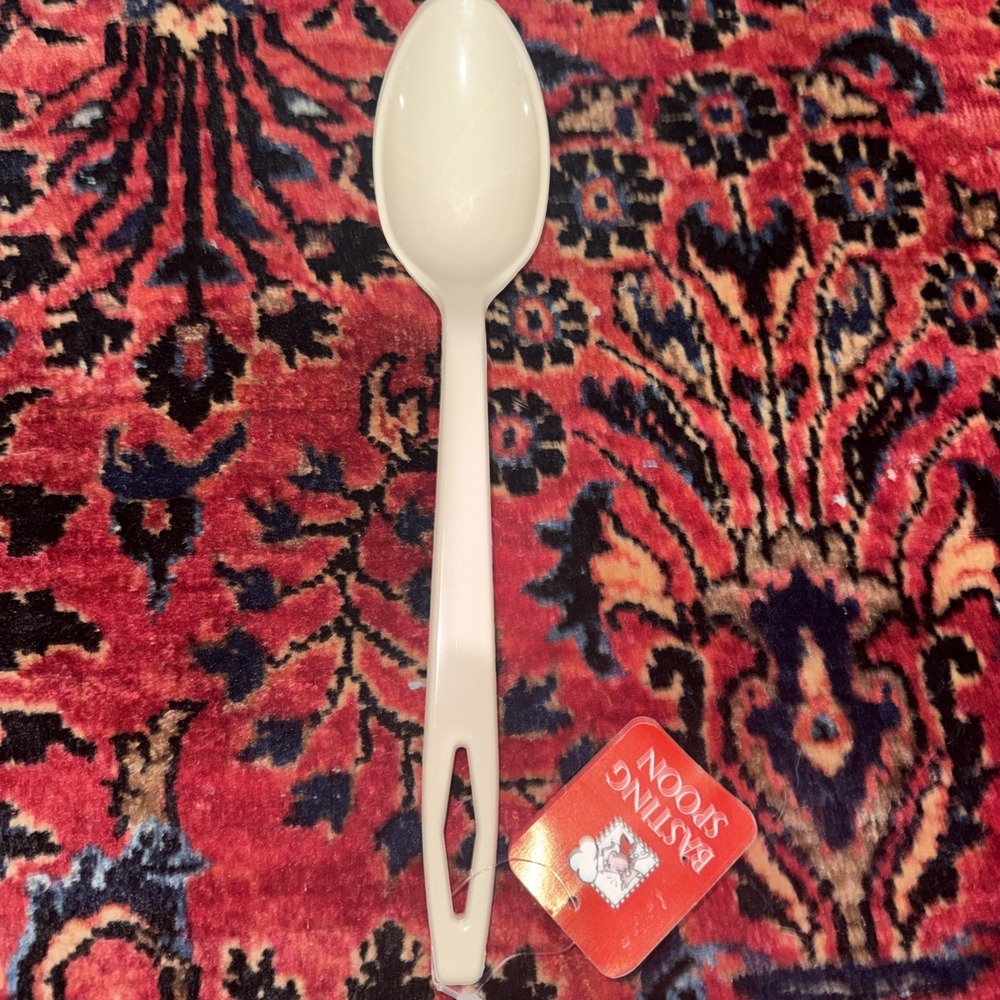 Vintage Tailor Made‎ Basting Spoon Nylon Plastic Almond 11.5" USA NWT